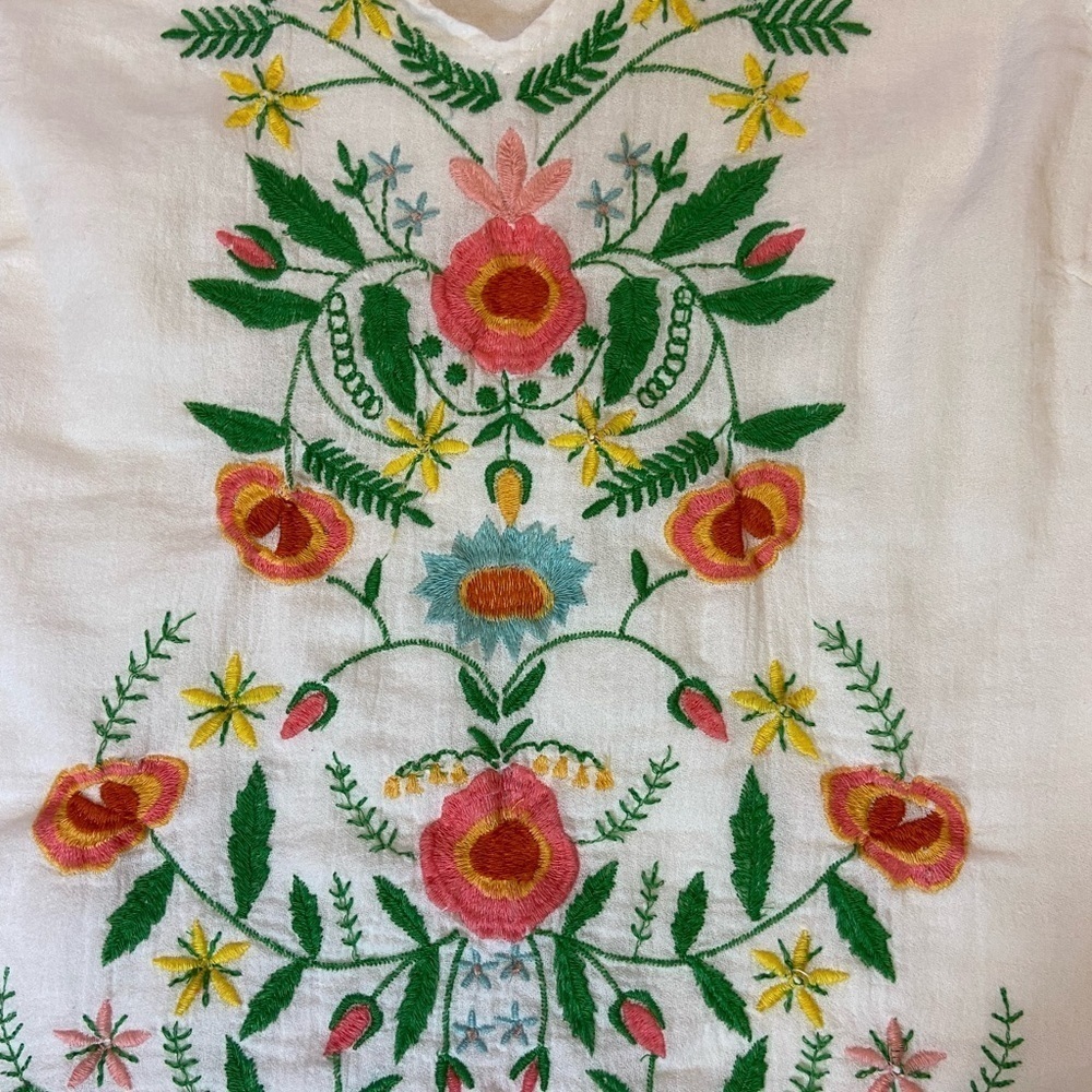 EVY’s Tree Beautiful Sleeveless Embroidered 100% Cotton Ruffled Tank Top Blouse - Picture 14 of 16